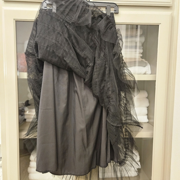 NWOT tiered tulle midi skirt - Picture 5 of 6